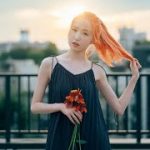 最新ニュース –  本田仁美、7年ぶり『ヤンマガ』登場で表紙も…オレンジ髪でエモグラビア